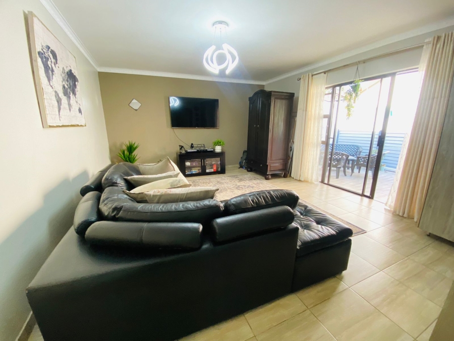 4 Bedroom Property for Sale in Meer En See KwaZulu-Natal