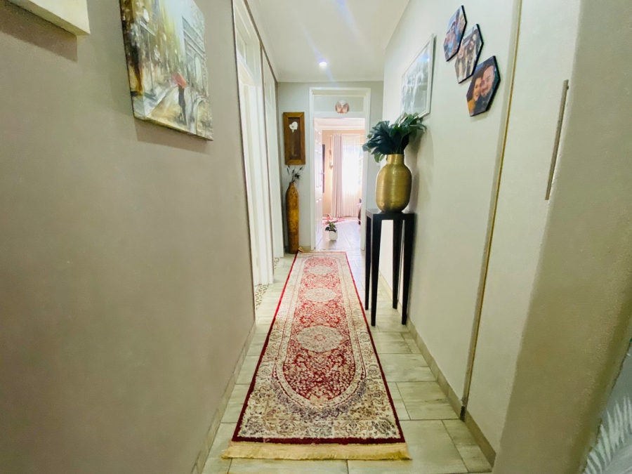 4 Bedroom Property for Sale in Meer En See KwaZulu-Natal