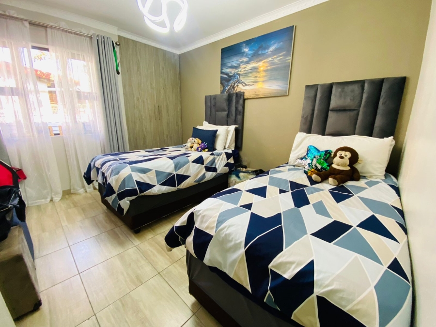 4 Bedroom Property for Sale in Meer En See KwaZulu-Natal