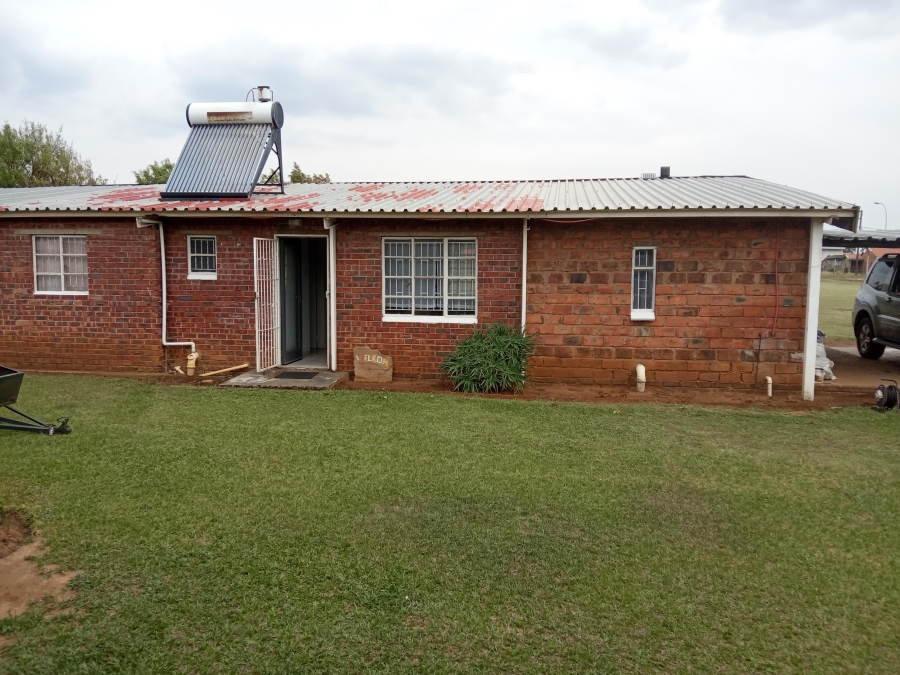 5 Bedroom Property for Sale in Utrecht KwaZulu-Natal
