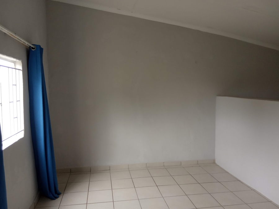 5 Bedroom Property for Sale in Utrecht KwaZulu-Natal