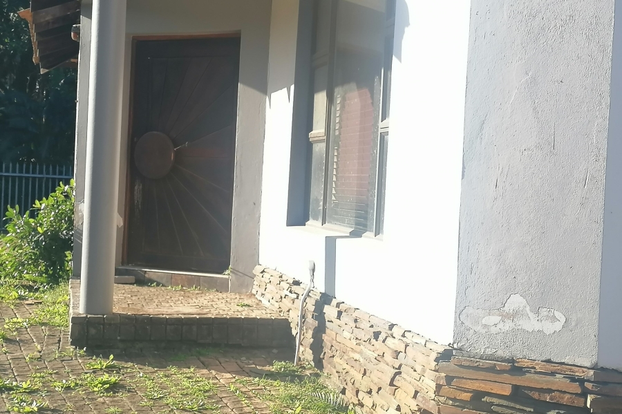 4 Bedroom Property for Sale in St Michaels On Sea KwaZulu-Natal