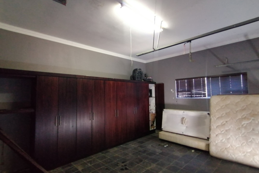 4 Bedroom Property for Sale in St Michaels On Sea KwaZulu-Natal