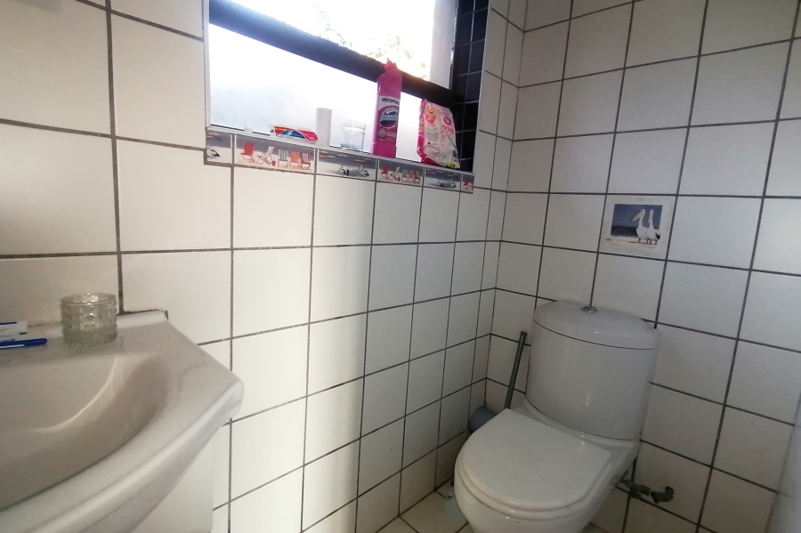 4 Bedroom Property for Sale in St Michaels On Sea KwaZulu-Natal