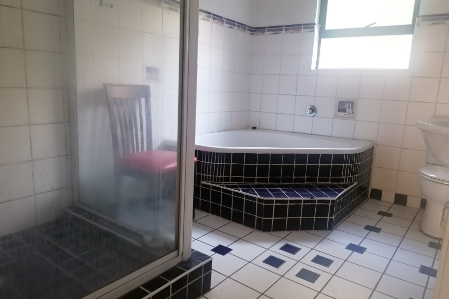 4 Bedroom Property for Sale in St Michaels On Sea KwaZulu-Natal