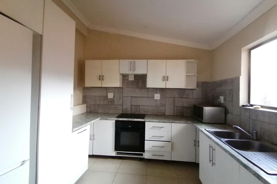 4 Bedroom Property for Sale in St Michaels On Sea KwaZulu-Natal