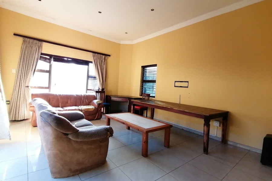 4 Bedroom Property for Sale in St Michaels On Sea KwaZulu-Natal