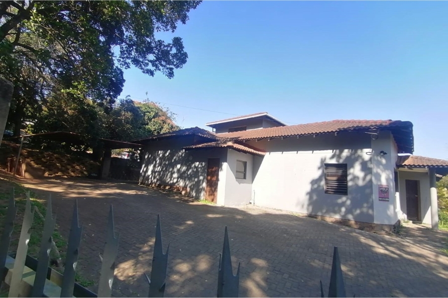 4 Bedroom Property for Sale in St Michaels On Sea KwaZulu-Natal