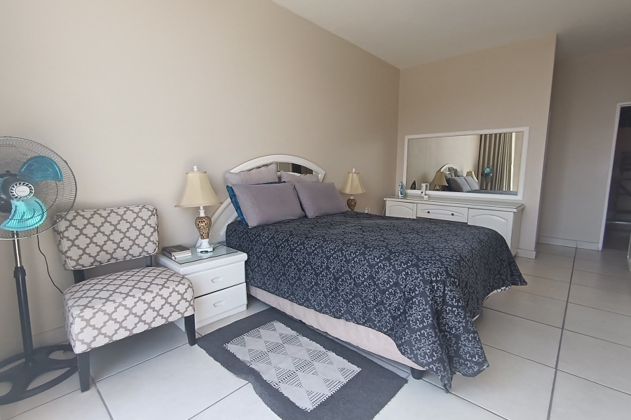 To Let 2 Bedroom Property for Rent in South Beach KwaZulu-Natal