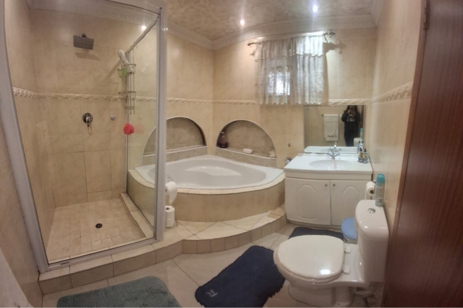 4 Bedroom Property for Sale in Sydenham KwaZulu-Natal