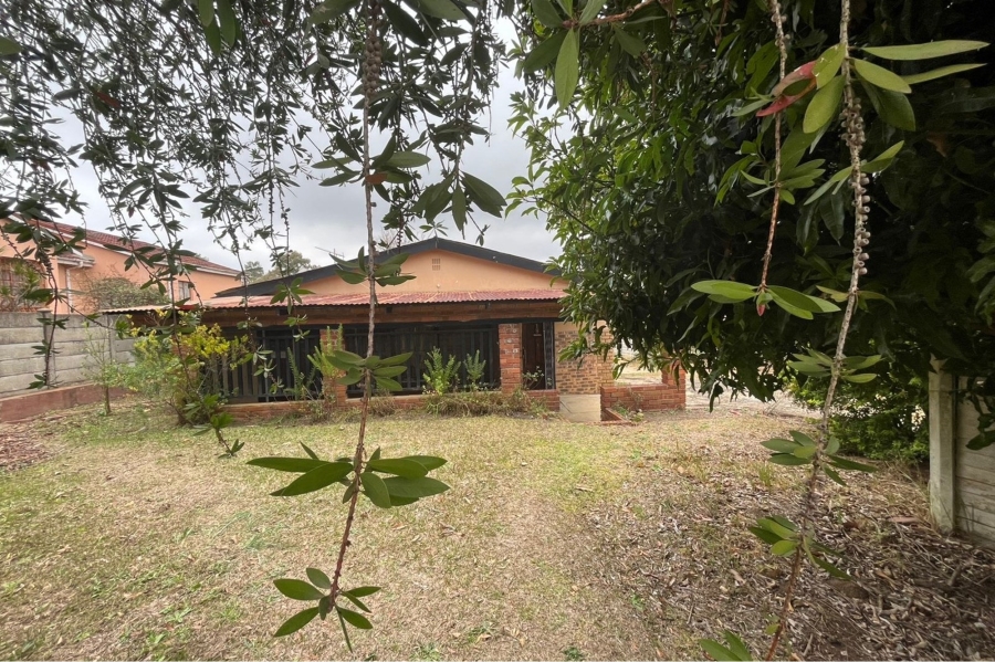 6 Bedroom Property for Sale in Glencoe KwaZulu-Natal