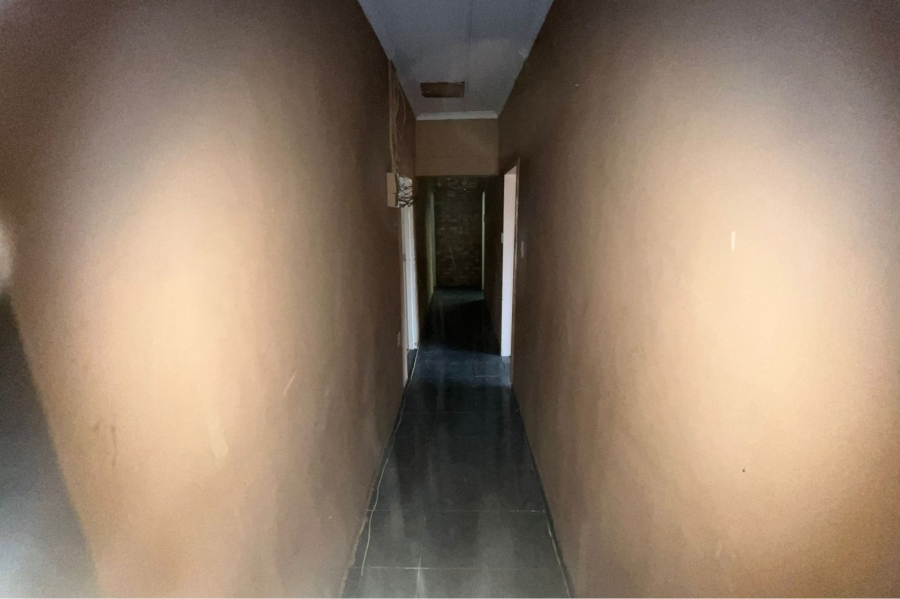6 Bedroom Property for Sale in Glencoe KwaZulu-Natal