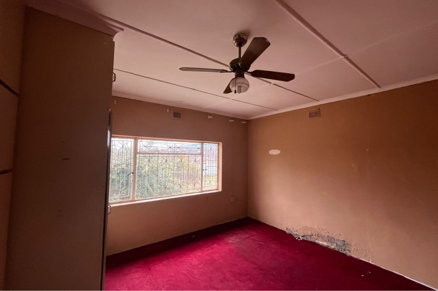 6 Bedroom Property for Sale in Glencoe KwaZulu-Natal