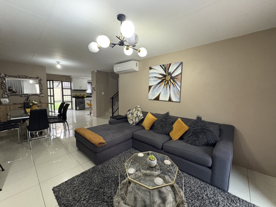 3 Bedroom Property for Sale in Northcroft KwaZulu-Natal