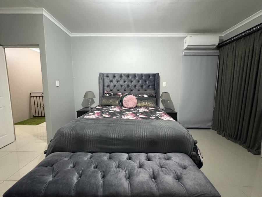 3 Bedroom Property for Sale in Northcroft KwaZulu-Natal