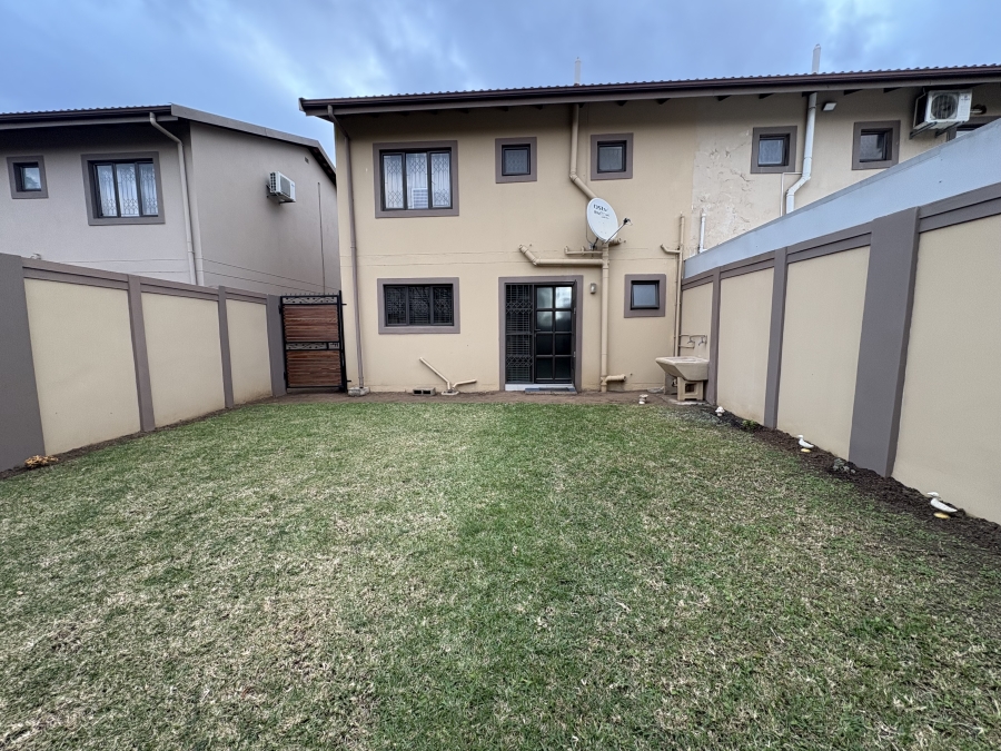 3 Bedroom Property for Sale in Northcroft KwaZulu-Natal