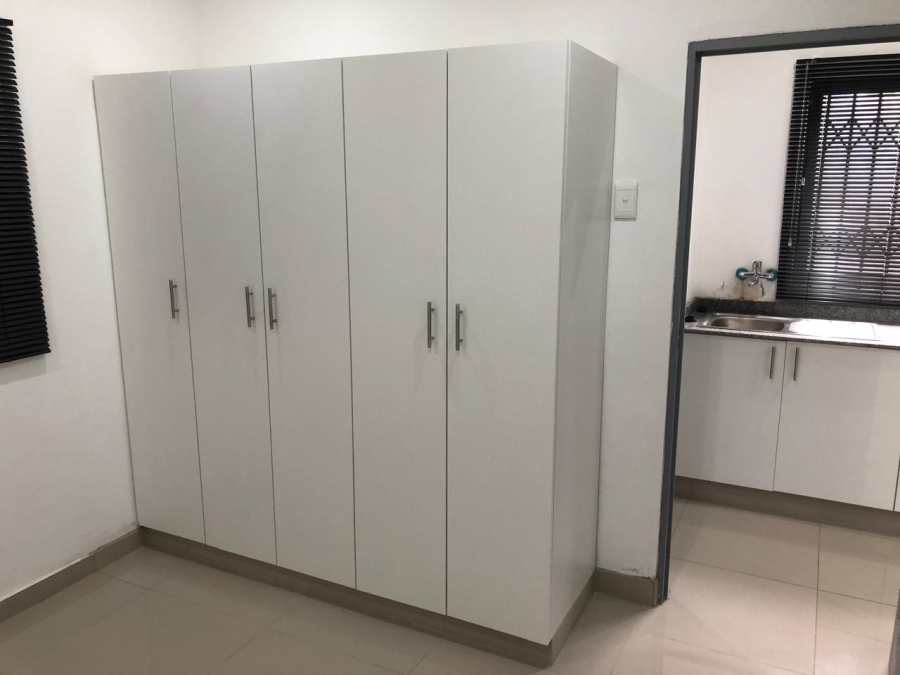 To Let 1 Bedroom Property for Rent in Westridge KwaZulu-Natal