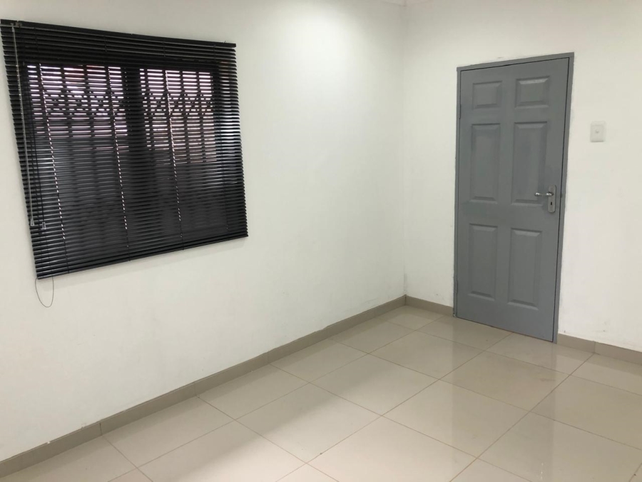 9 Bedroom Property for Sale in Westridge KwaZulu-Natal