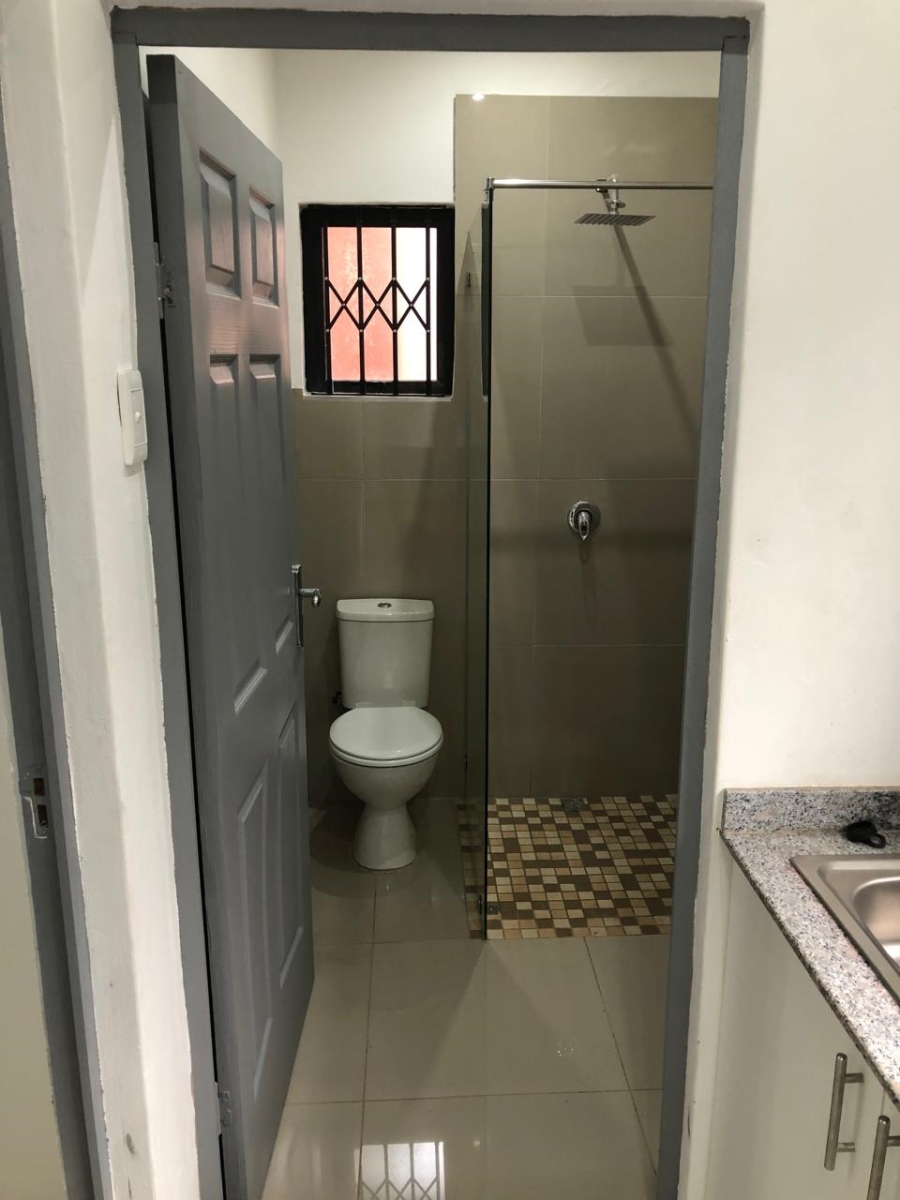 9 Bedroom Property for Sale in Westridge KwaZulu-Natal