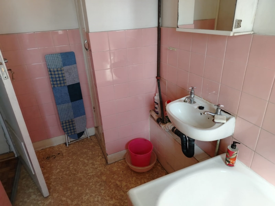 2 Bedroom Property for Sale in Durban Central KwaZulu-Natal