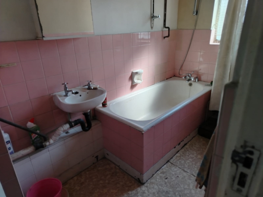 2 Bedroom Property for Sale in Durban Central KwaZulu-Natal