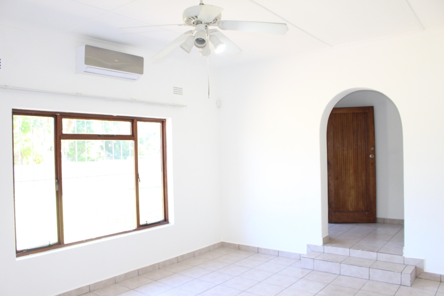5 Bedroom Property for Sale in Veld En Vlei KwaZulu-Natal