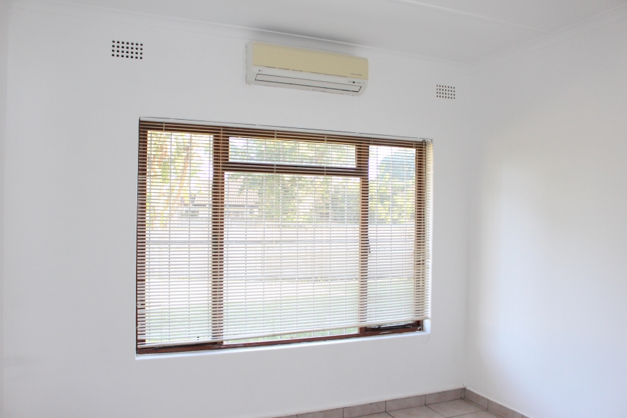 5 Bedroom Property for Sale in Veld En Vlei KwaZulu-Natal
