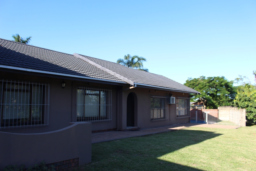 5 Bedroom Property for Sale in Veld En Vlei KwaZulu-Natal