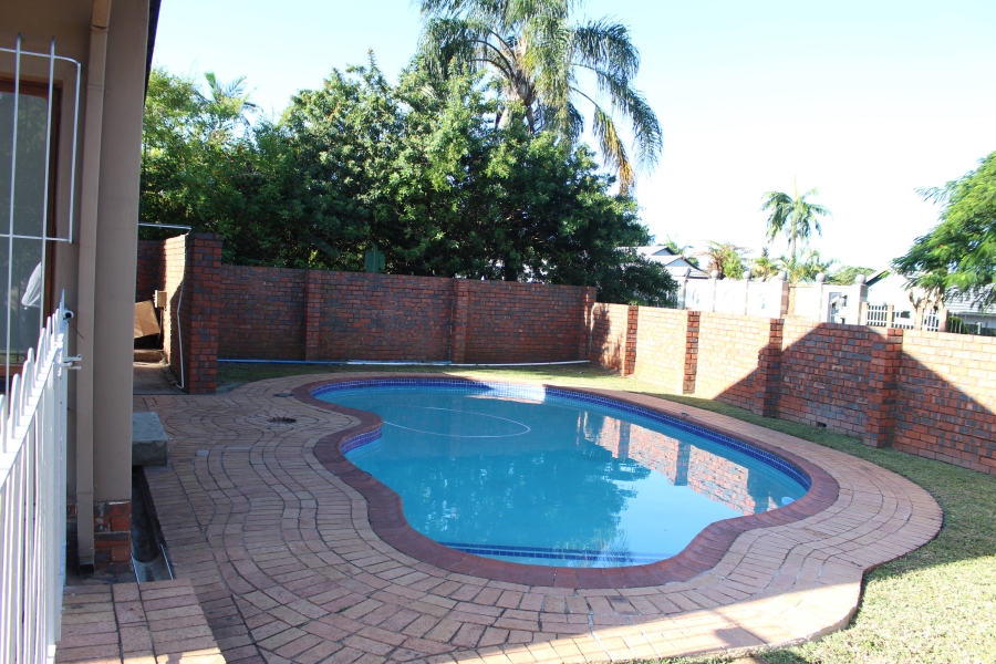 5 Bedroom Property for Sale in Veld En Vlei KwaZulu-Natal