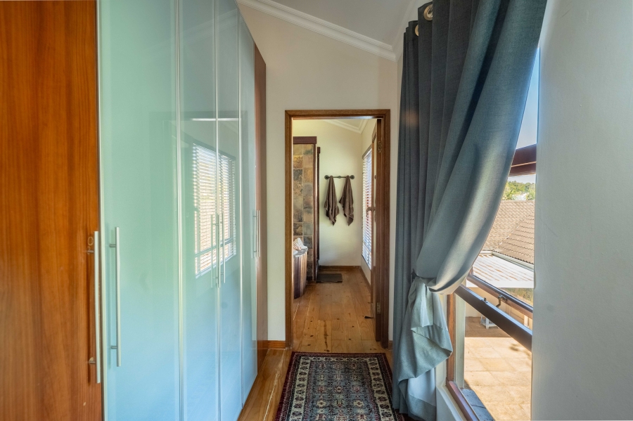4 Bedroom Property for Sale in Gillitts KwaZulu-Natal