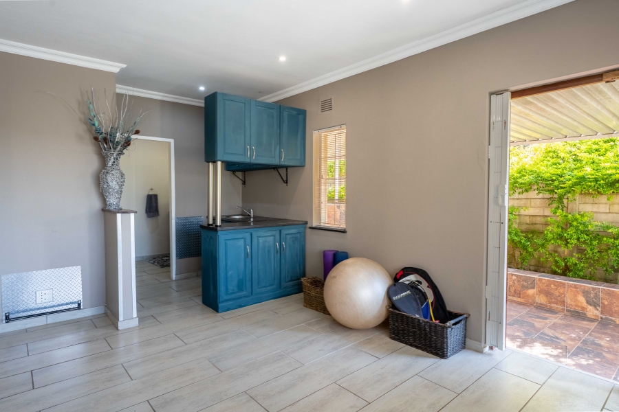 4 Bedroom Property for Sale in Gillitts KwaZulu-Natal