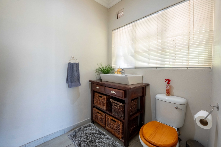 4 Bedroom Property for Sale in Gillitts KwaZulu-Natal