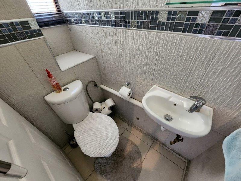 2 Bedroom Property for Sale in Paradise Valley KwaZulu-Natal