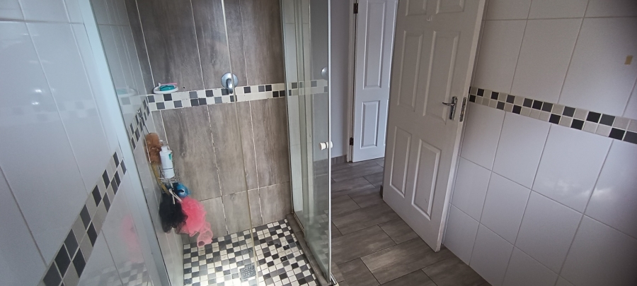 To Let 2 Bedroom Property for Rent in Bluff KwaZulu-Natal