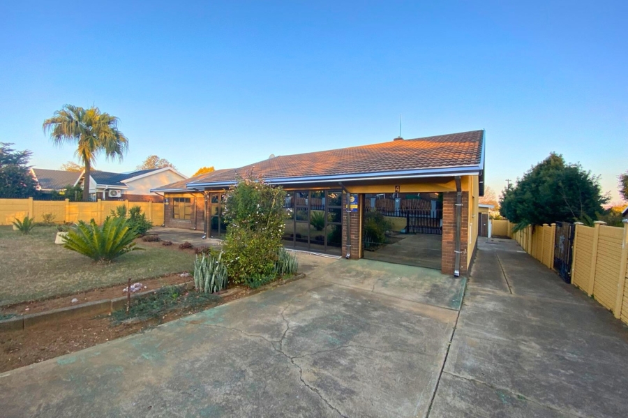 4 Bedroom Property for Sale in Vryheid KwaZulu-Natal