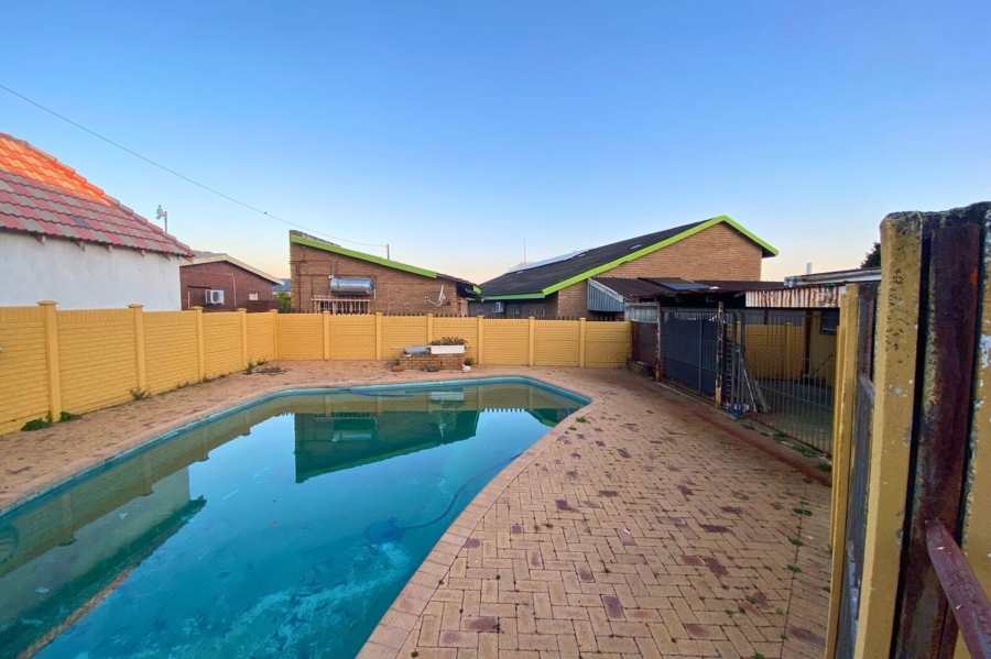 4 Bedroom Property for Sale in Vryheid KwaZulu-Natal