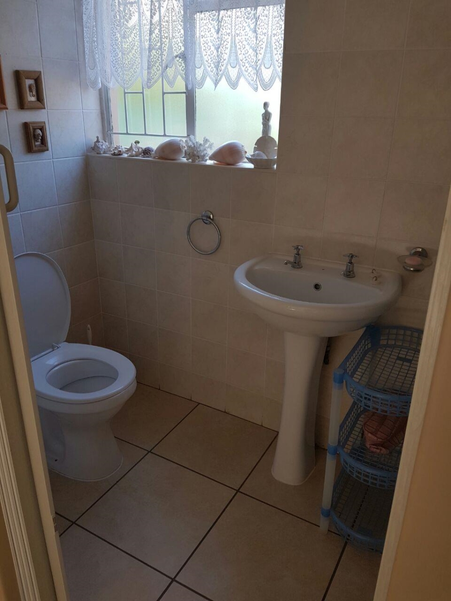 To Let 1 Bedroom Property for Rent in Pioneer Park KwaZulu-Natal