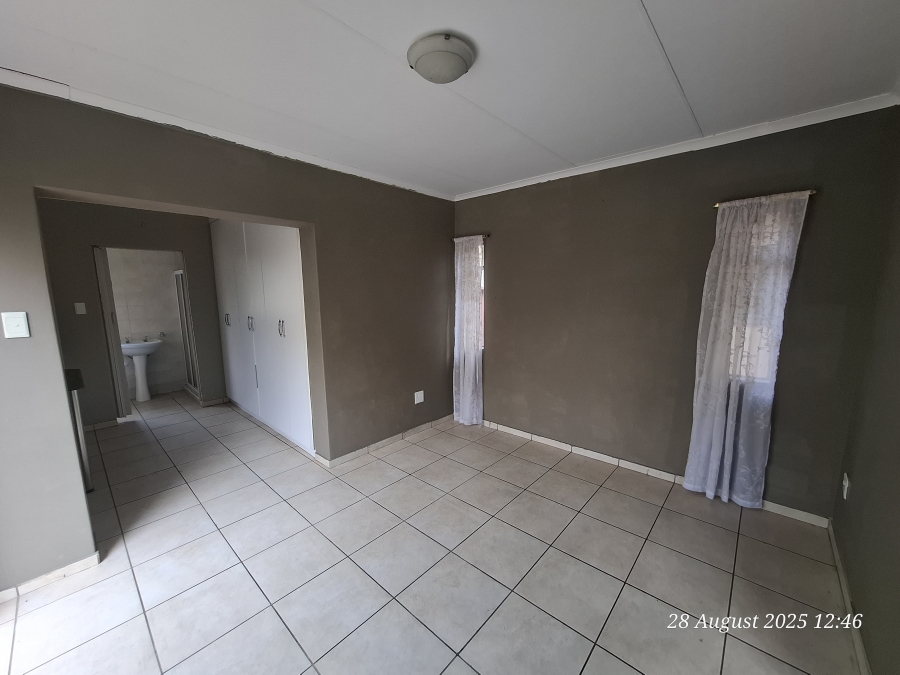1 Bedroom Property for Sale in Pioneer Park KwaZulu-Natal