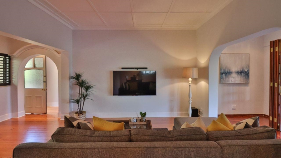 5 Bedroom Property for Sale in Glenwood KwaZulu-Natal