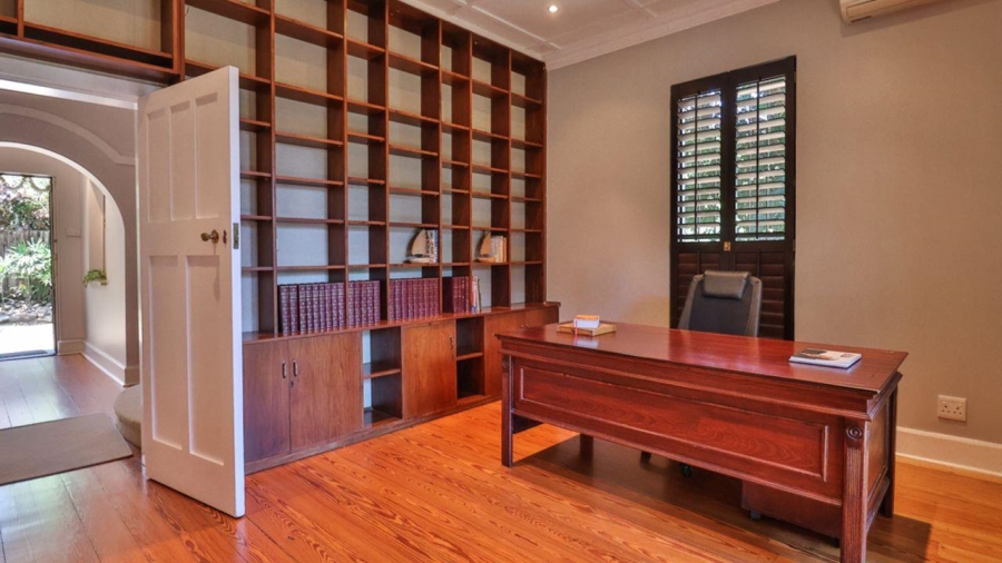 5 Bedroom Property for Sale in Glenwood KwaZulu-Natal