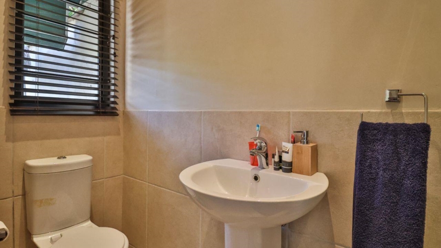 5 Bedroom Property for Sale in Glenwood KwaZulu-Natal