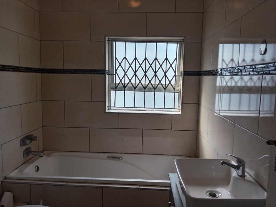 To Let 2 Bedroom Property for Rent in Arboretum KwaZulu-Natal