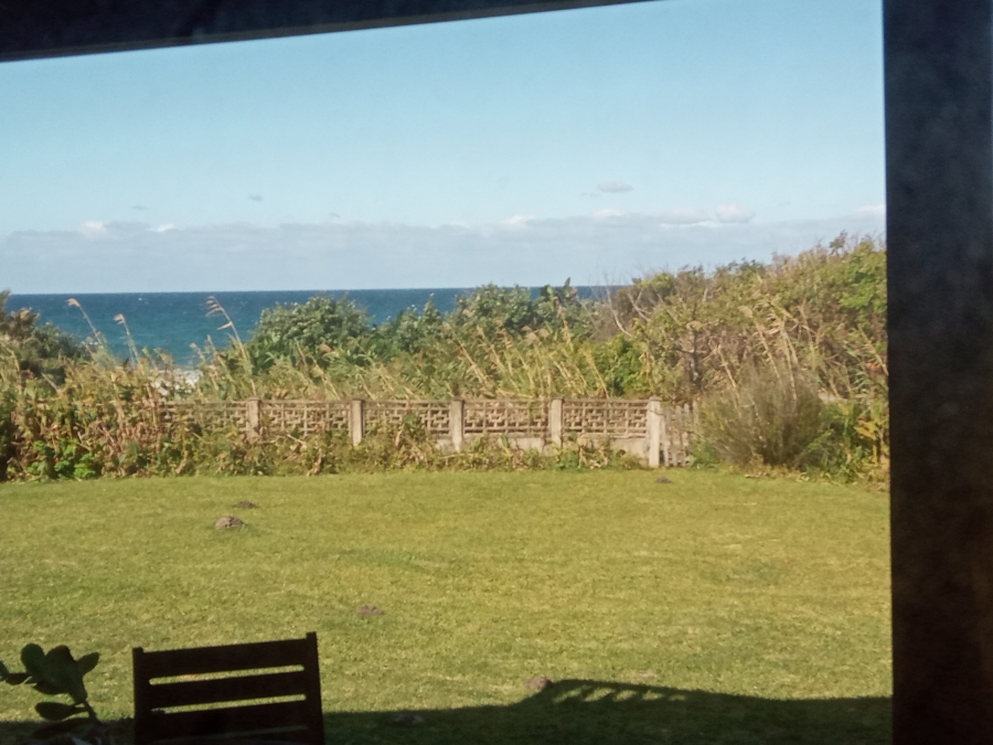 4 Bedroom Property for Sale in Salmon Bay KwaZulu-Natal