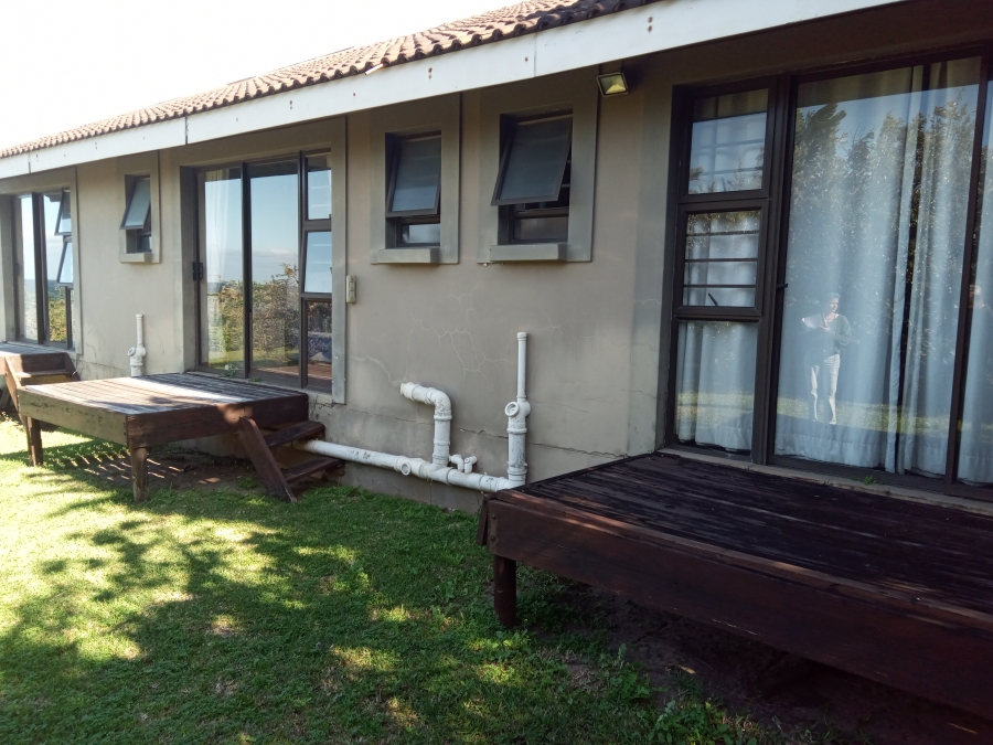 4 Bedroom Property for Sale in Salmon Bay KwaZulu-Natal