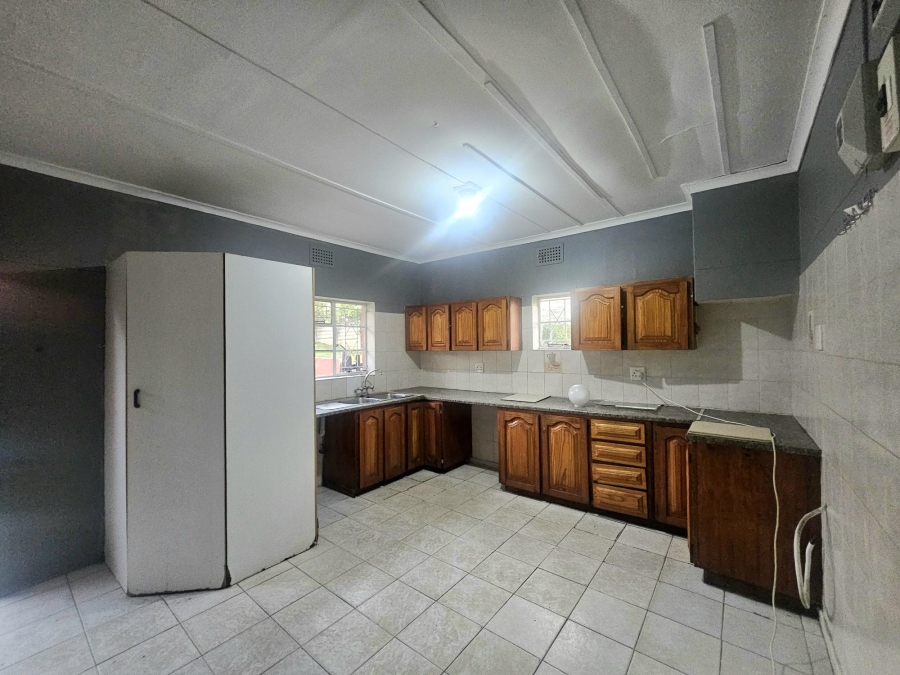 To Let 2 Bedroom Property for Rent in Malvern KwaZulu-Natal
