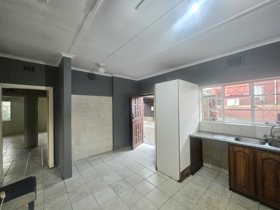 To Let 2 Bedroom Property for Rent in Malvern KwaZulu-Natal
