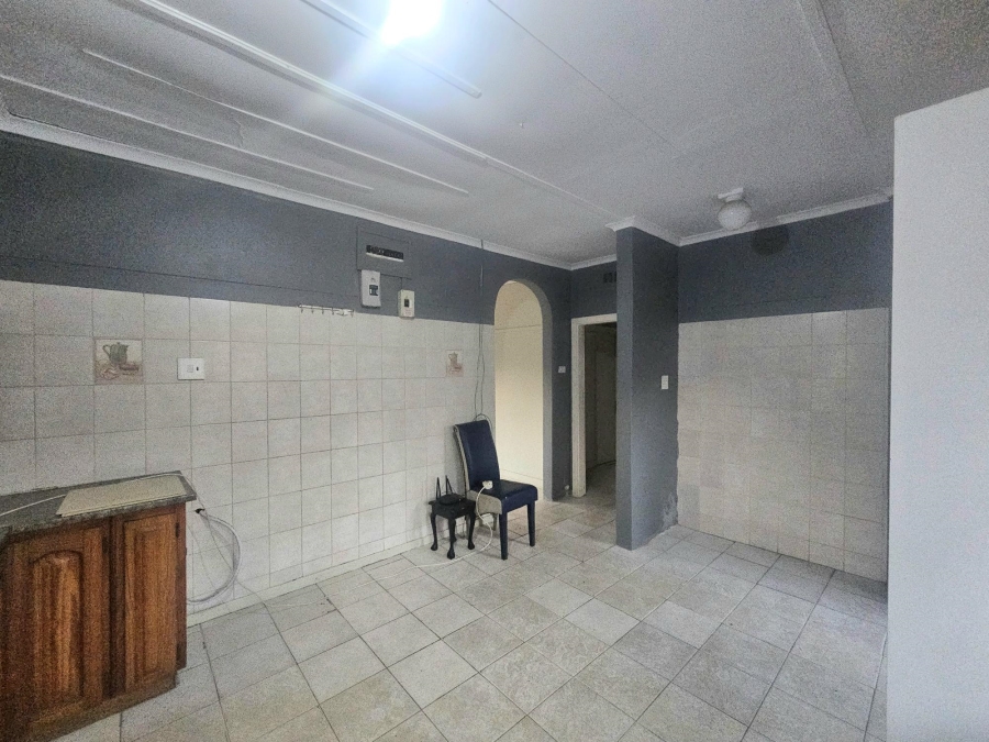 To Let 2 Bedroom Property for Rent in Malvern KwaZulu-Natal