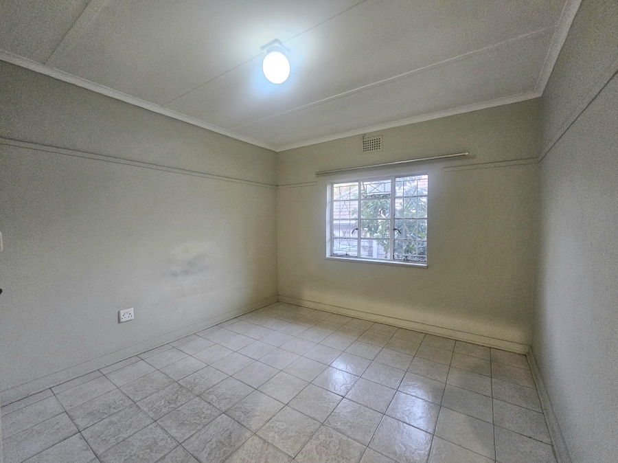 To Let 2 Bedroom Property for Rent in Malvern KwaZulu-Natal