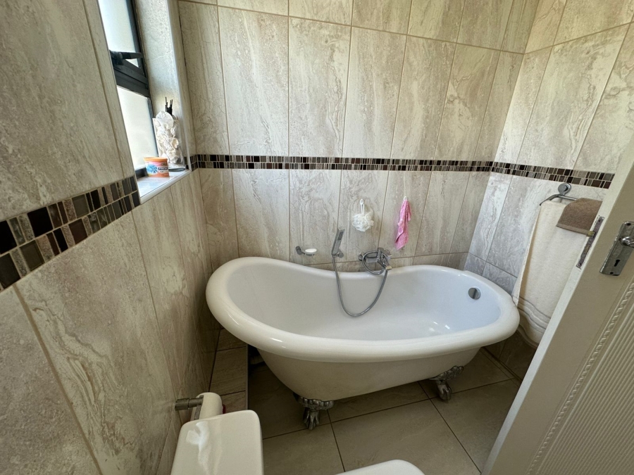 3 Bedroom Property for Sale in Margate Beach KwaZulu-Natal