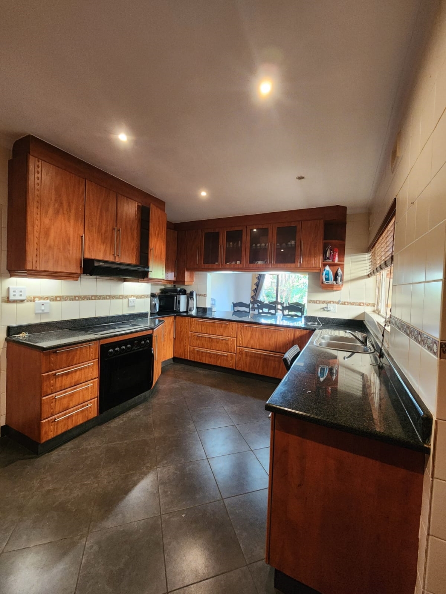 To Let 3 Bedroom Property for Rent in Crestholme KwaZulu-Natal